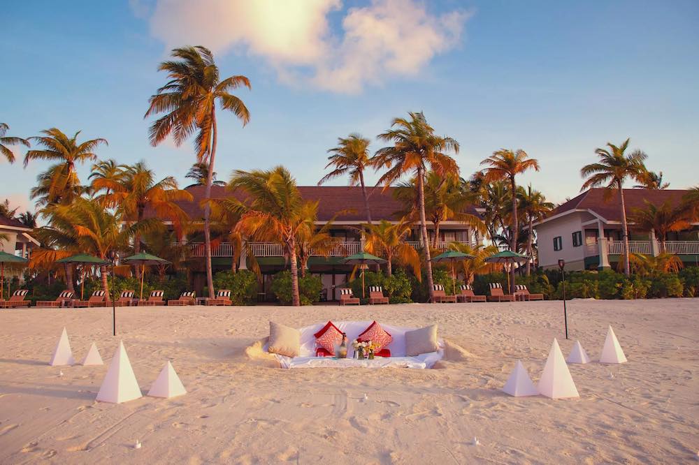 Beach Villa at SAii Lagoon Maldives, Curio Collection by Hilton thumbnail 8